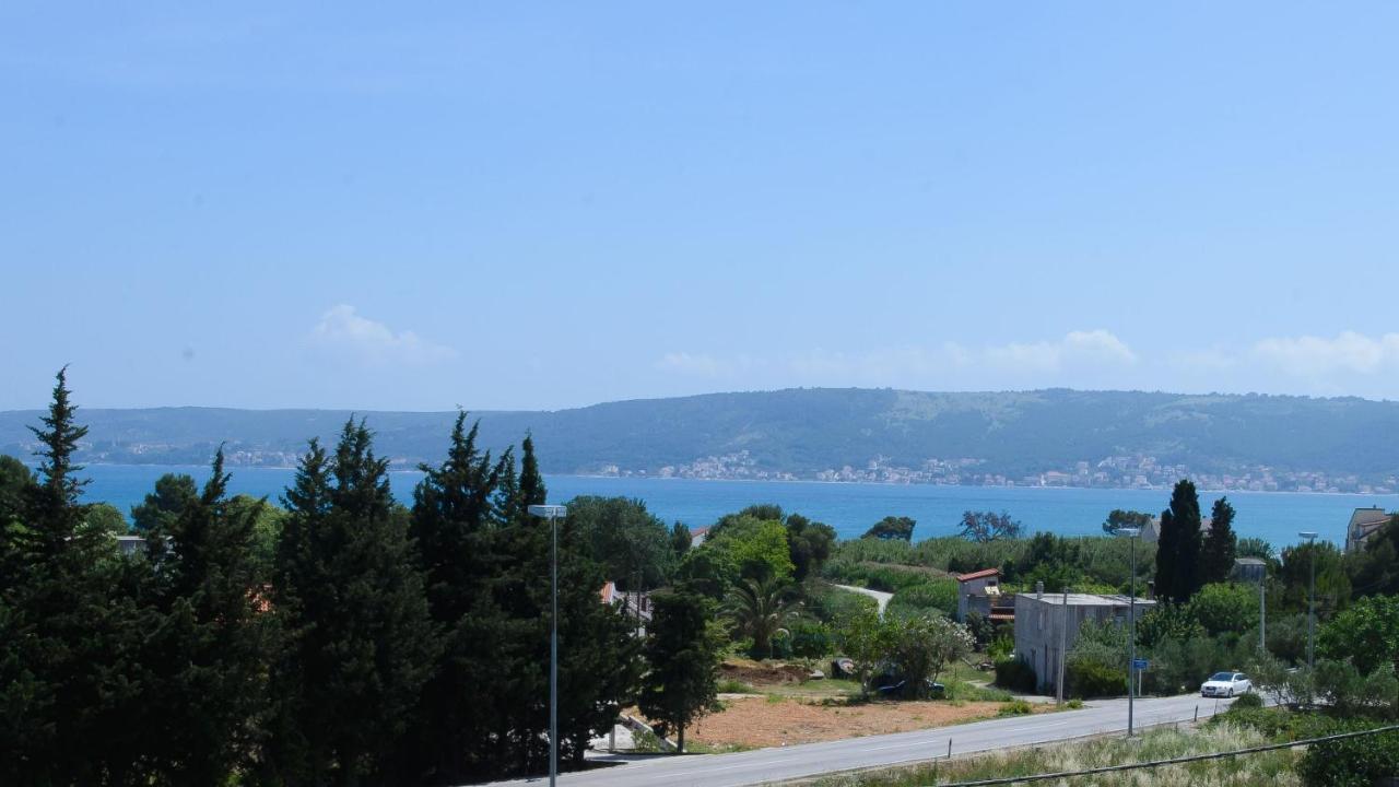 Apartments With A Parking Space Kastel Stafilic, Kastela - 21948 Eksteriør billede